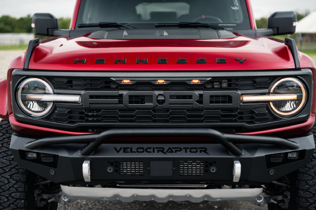 New 2026 Ford Bronco Raptor w/ Interior Carbon Fiber Pack AWD/4WD image 11