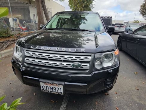 Used 2011 Land Rover LR2 HSE AWD/4WD image 10