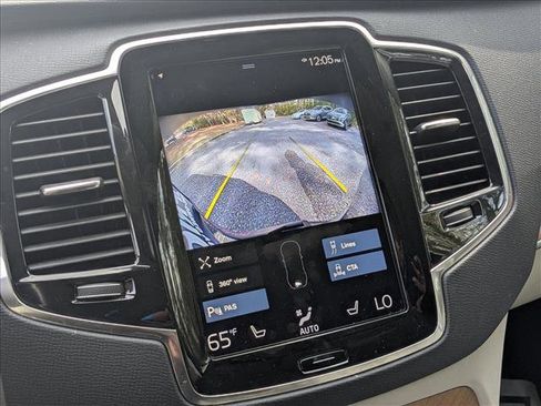 Used 2022 Volvo XC90 T8 Inscription Expression image 19