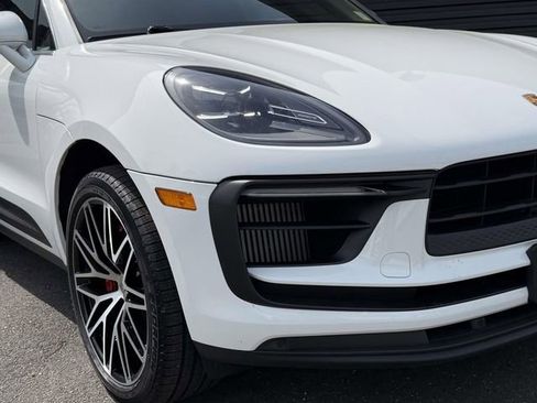 Certified 2023 Porsche Macan S AWD/4WD image 8