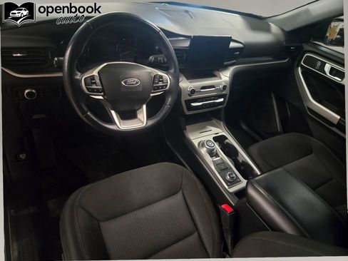 Used 2022 Ford Explorer XLT AWD/4WD image 10
