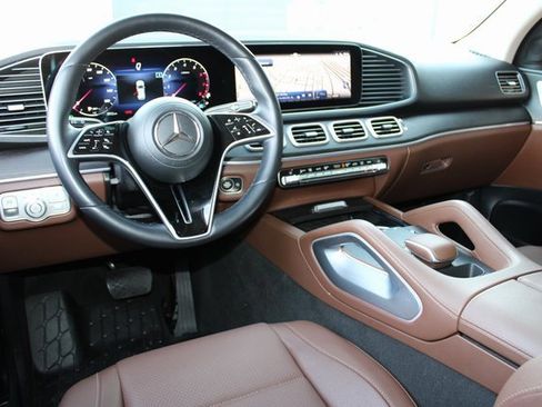 Used 2025 Mercedes-Benz GLE 350 4matic image 5