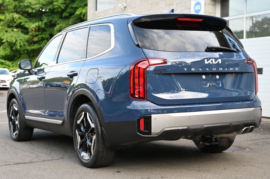 Used 2025 Kia Telluride S FWD image 4