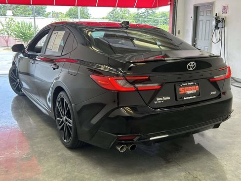 Used 2025 Toyota Camry XSE FWD image 5