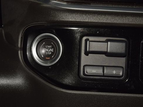 Used 2022 Chevrolet Silverado 1500 RST AWD/4WD image 36