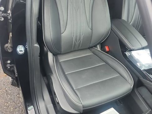 Certified 2024 Buick Envision Avenir AWD/4WD image 21