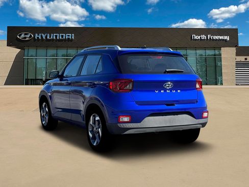 New 2026 Hyundai Venue SEL image 5