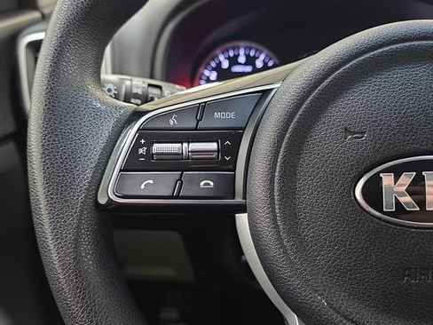 Used 2020 Kia Sportage LX AWD/4WD image 16