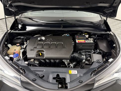 Used 2018 Toyota C-HR XLE FWD image 17