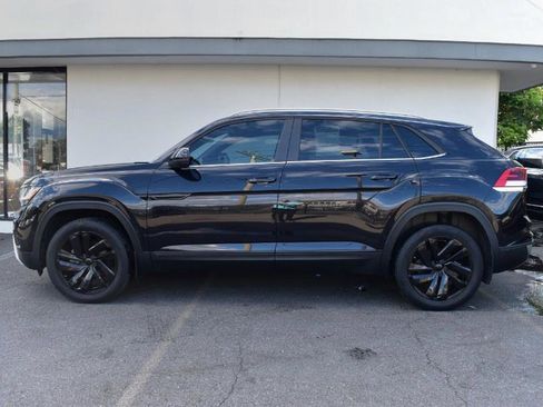 Used 2021 Volkswagen Atlas Cross Sport SE w/ Panoramic Sunroof Package image 4