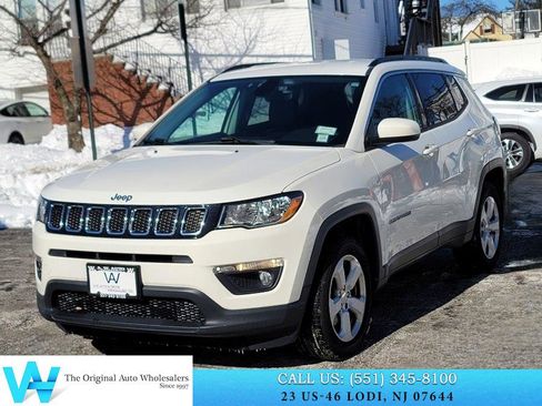 Used 2018 Jeep Compass Latitude image 3