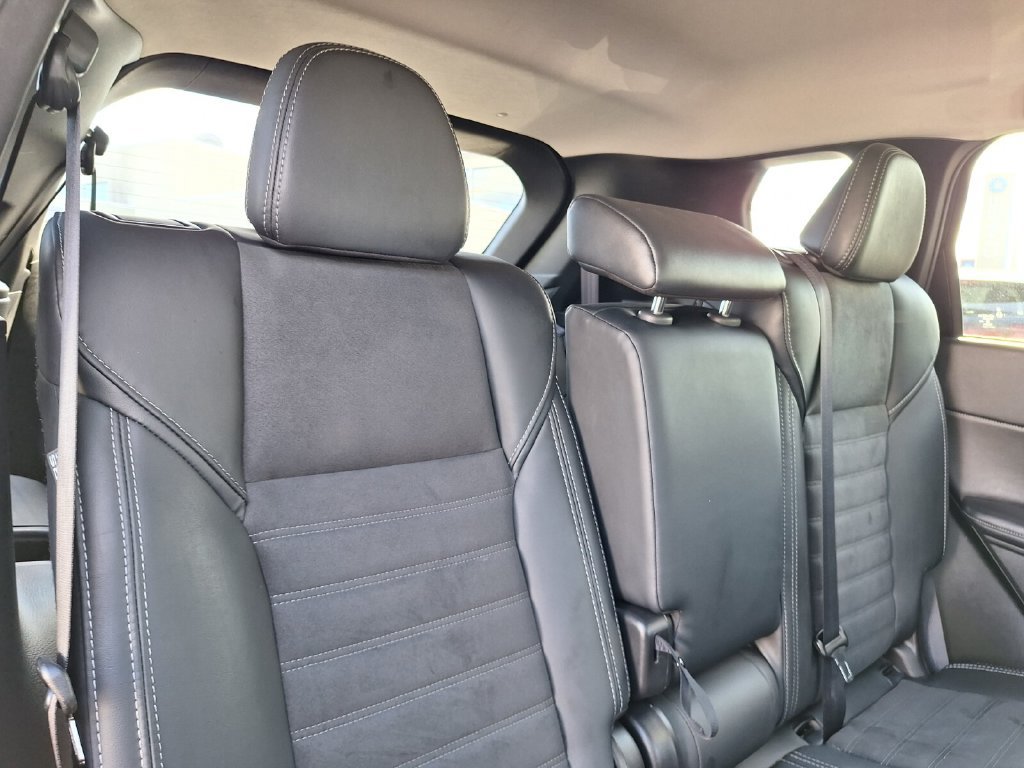 Used 2024 Mitsubishi Outlander FWD image 27