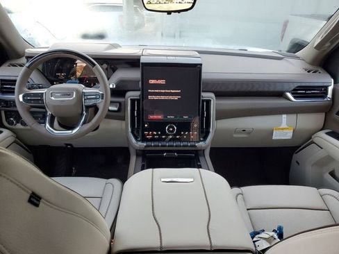 New 2026 GMC Yukon XL Denali w/ Denali Reserve Package image 12