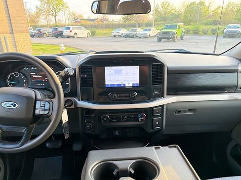 Used 2023 Ford F150 XLT AWD/4WD image 18