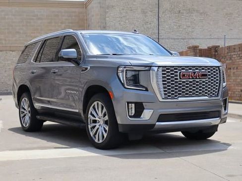 Used 2022 GMC Yukon Denali AWD/4WD image 2