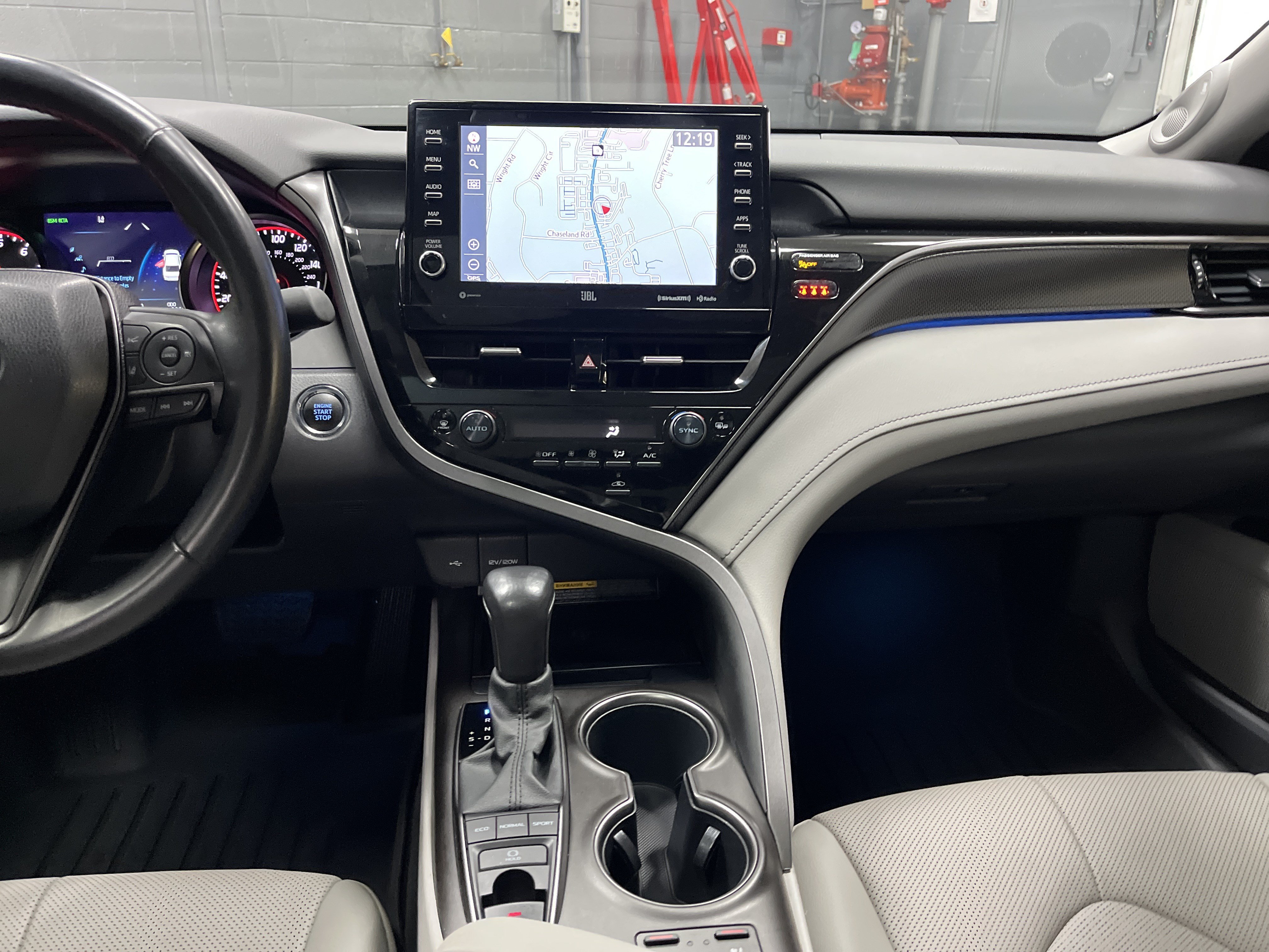 Used 2021 Toyota Camry XSE w/ Navigation Package FWD image 30