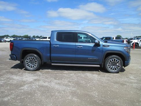 New 2026 GMC Sierra 1500 Denali Ultimate AWD/4WD image 3