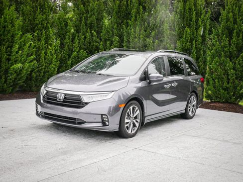 Used 2024 Honda Odyssey Touring image 5