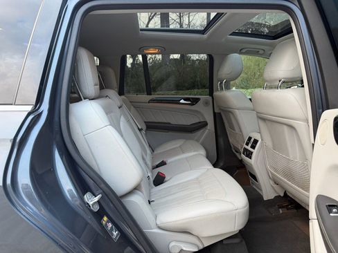 Used 2016 Mercedes-Benz GL 450 4MATIC image 28