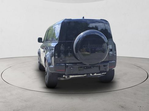 New 2026 Land Rover Defender 110 X-Dynamic SE AWD/4WD image 6
