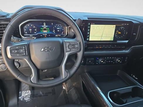 Used 2025 Chevrolet Silverado 2500 LTZ w/ LTZ Plus Package AWD/4WD image 17