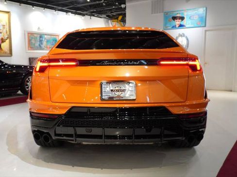 Used 2024 Lamborghini Urus S AWD/4WD image 6