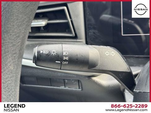 Certified 2025 Nissan Kicks S image 21