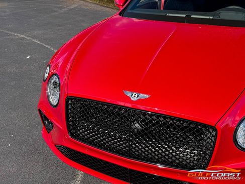 Used 2024 Bentley Continental GT V8 image 4