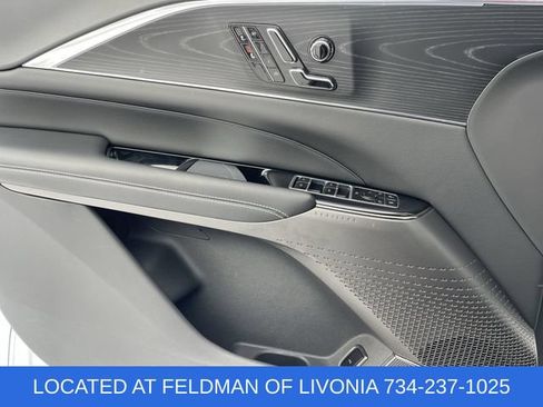 Used 2024 Cadillac Lyriq Luxury w/ LPO, Floor Liner Package AWD/4WD image 22