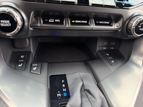 New 2026 Lexus LX 600 4WD w/ Luxury Package image 23