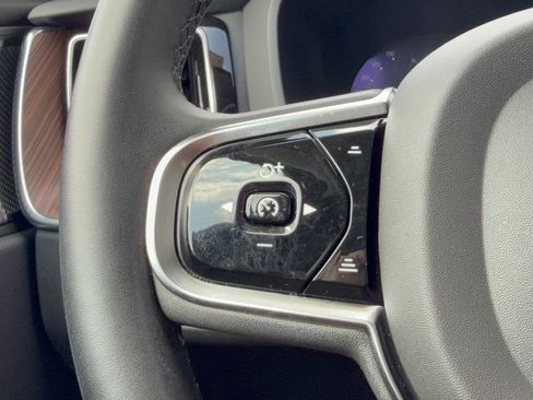 Used 2023 Volvo XC60 B5 Plus w/ Protection Package Premier FWD image 18