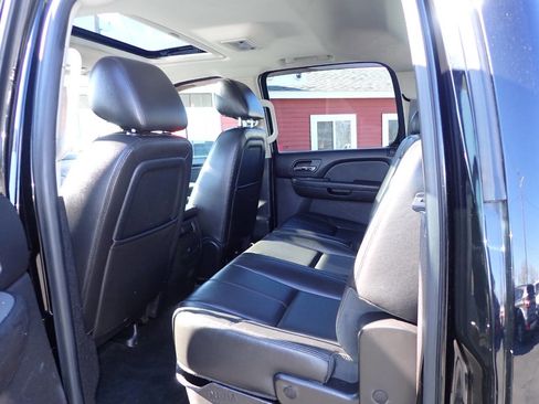 Used 2012 Chevrolet Silverado 2500 LTZ w/ LTZ Plus Package image 9