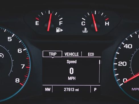 Used 2022 Chevrolet Malibu LT image 9