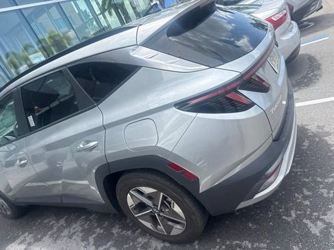 Certified 2025 Hyundai Tucson SEL FWD image 9