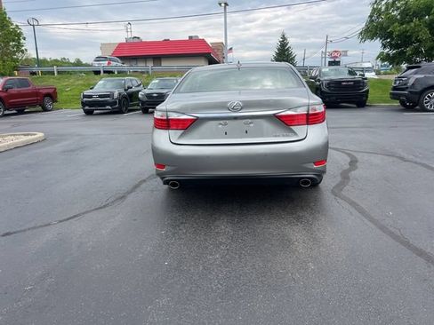 Used 2015 Lexus ES 350 w/ Luxury Package FWD image 12