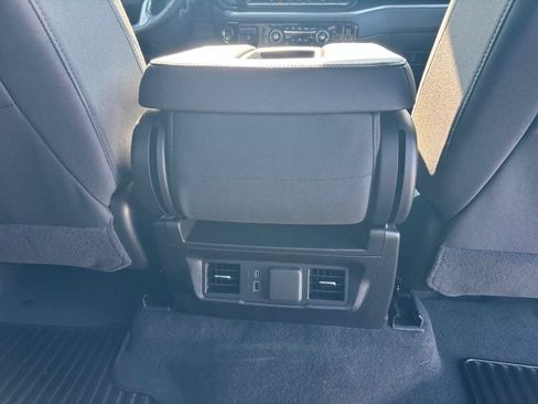 Used 2025 Chevrolet Silverado 1500 LT AWD/4WD image 31