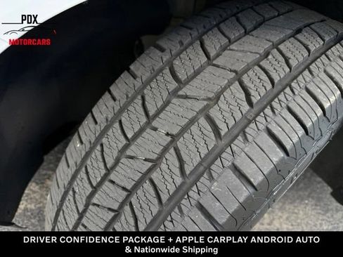 Used 2019 Buick Enclave Essence AWD/4WD image 29