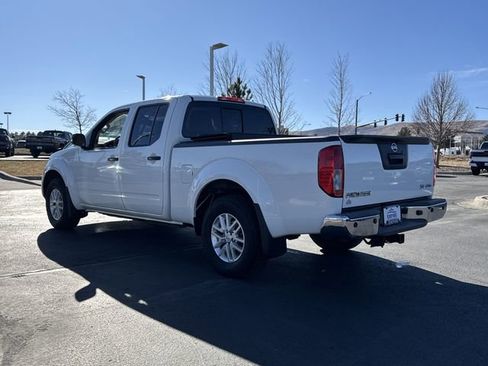 Used 2016 Nissan Frontier SV image 4