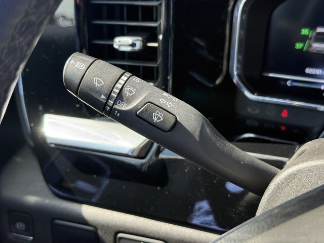 Used 2023 Chevrolet Silverado 1500 RST w/ Redline Edition RWD image 28