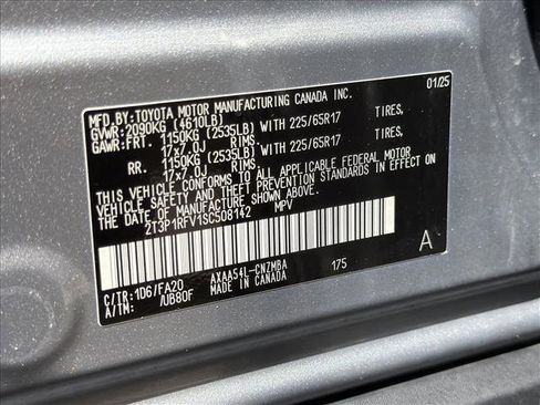Used 2025 Toyota RAV4 XLE AWD/4WD image 27
