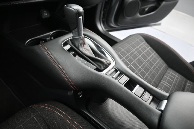 Certified 2024 Honda HR-V Sport image 6