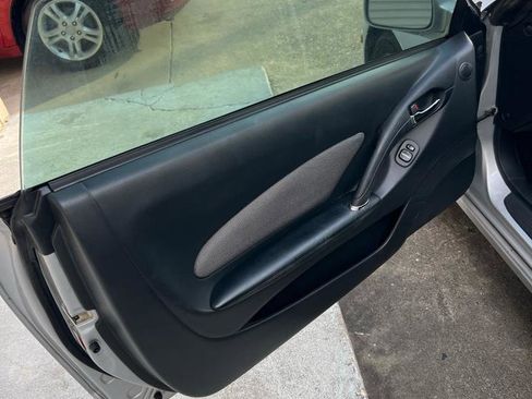 Used 2003 Toyota Celica GT image 9