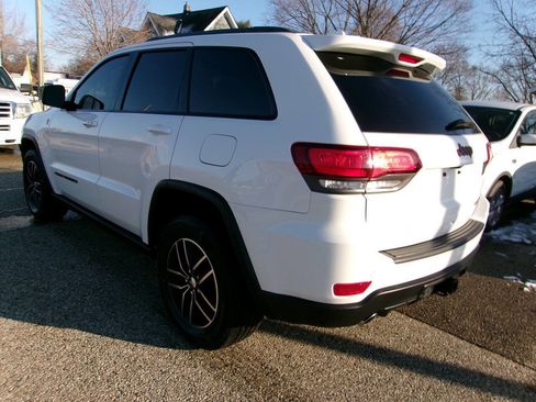 Used 2018 Jeep Grand Cherokee Trailhawk w/ Trailhawk Luxury Group image 4