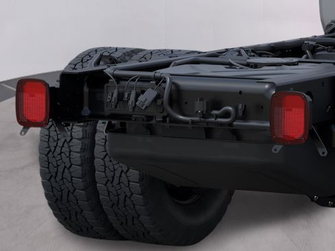 New 2026 GMC Sierra 3500 SLE image 22