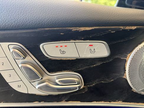 Used 2017 Mercedes-Benz E 300 image 27