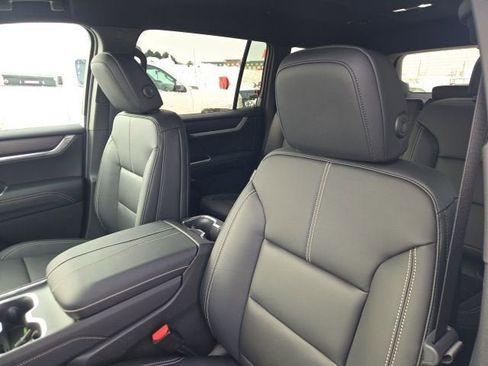 New 2026 GMC Acadia Elevation w/ Elevation Premium Package image 13