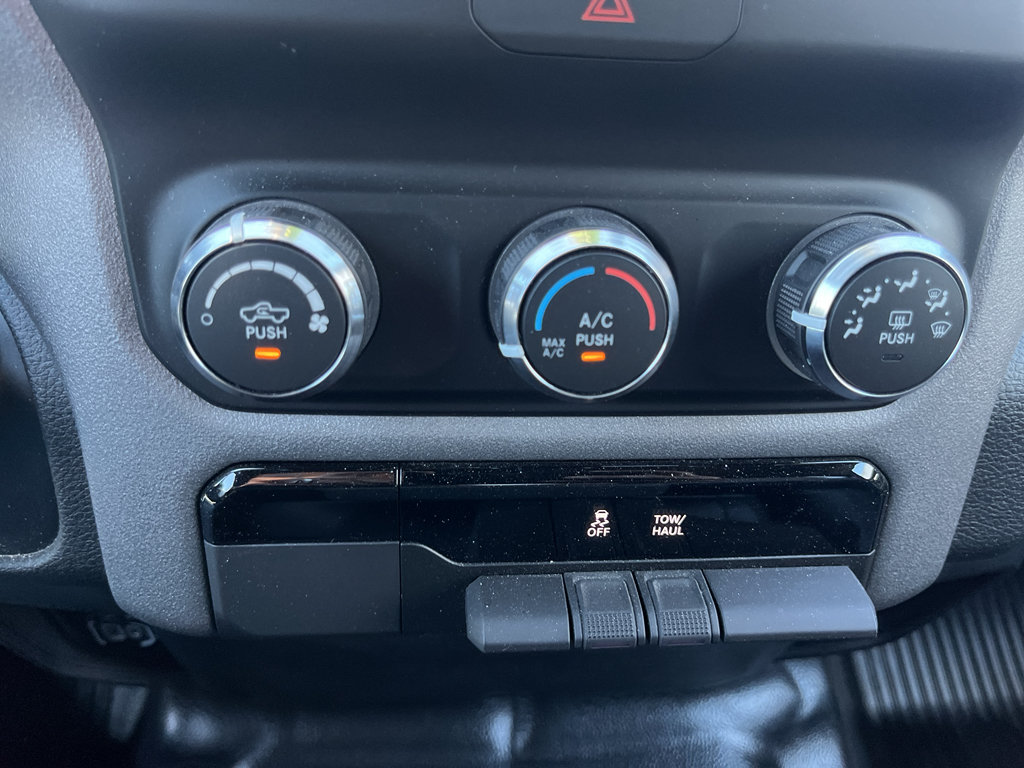 Used 2024 RAM 1500 Tradesman AWD/4WD image 23