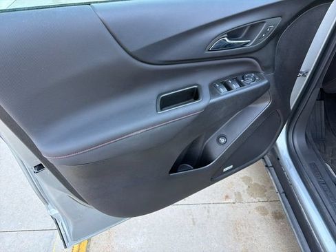 Used 2024 Chevrolet Equinox RS w/ RS Leather Package FWD image 12