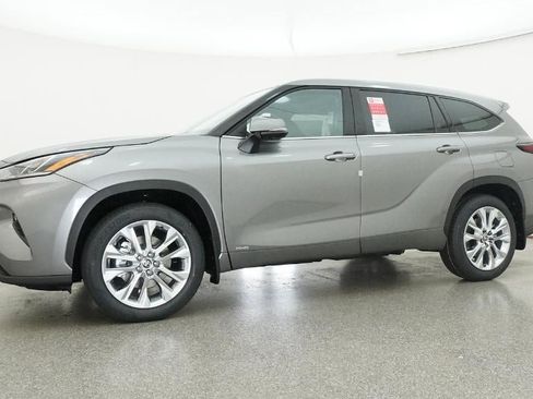 New 2026 Toyota Highlander Limited AWD/4WD image 35