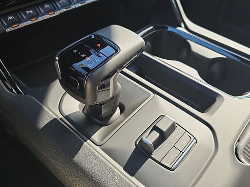 Used 2025 GMC Sierra 1500 AT4 image 20